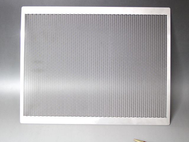 ステンレス製通気口ガード画像