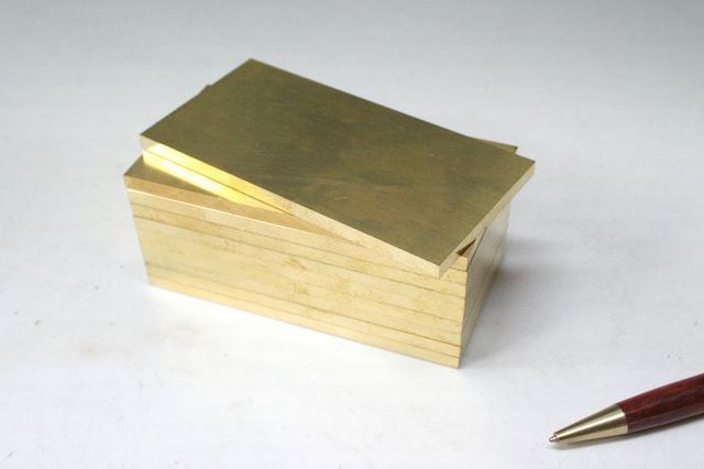 市場 泰豊 縦300×横400×厚0.3mm│金属材料 真鍮板