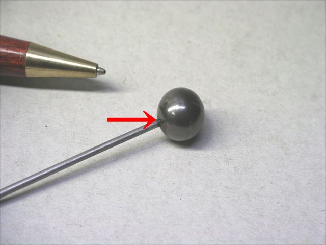 鉄球と線材のバット溶接