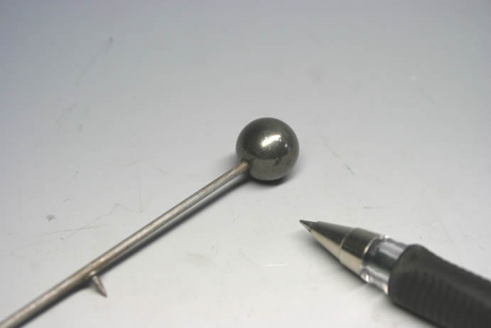 鉄球と線材のバット溶接加工品画像